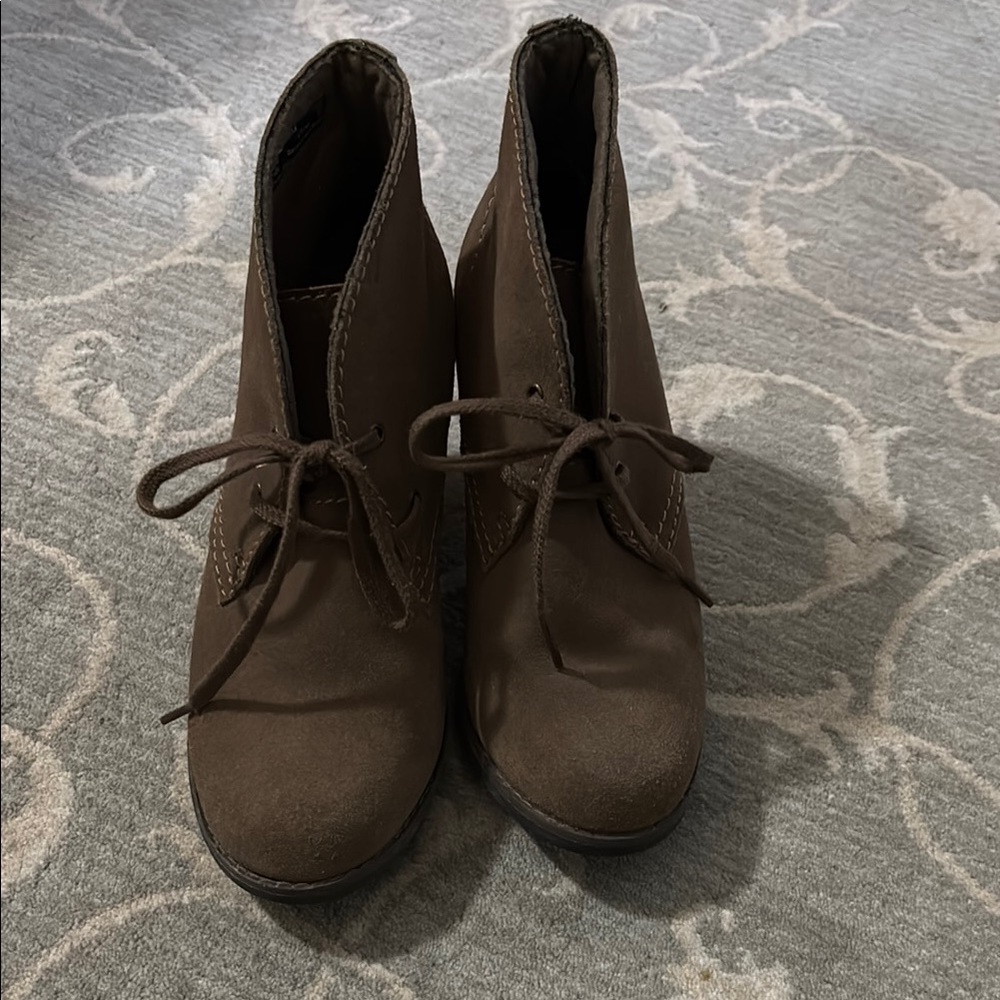 Clarks Brown Suede Ankle Boots with Crepe Sole